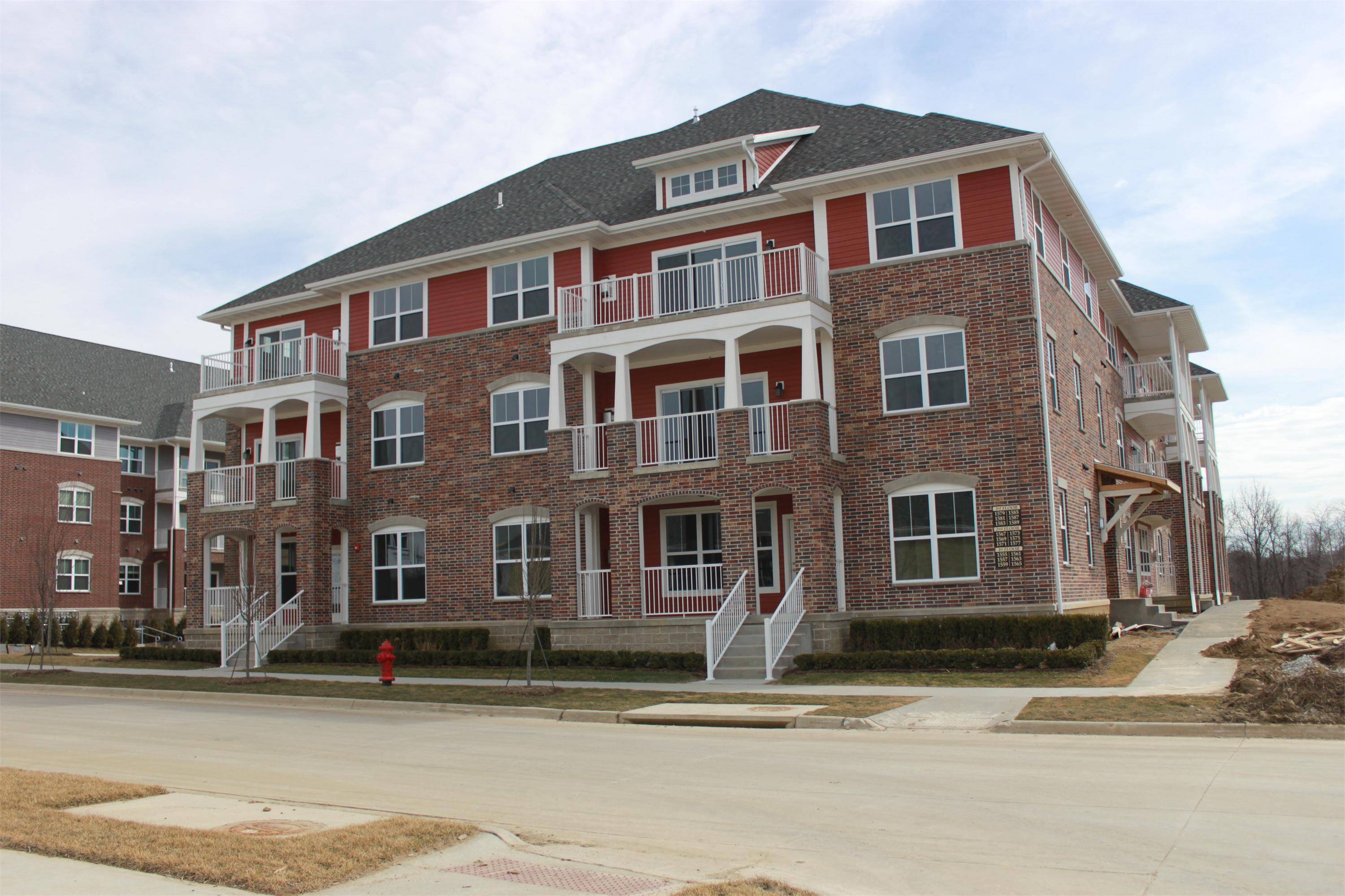 1581 McCleary Lane